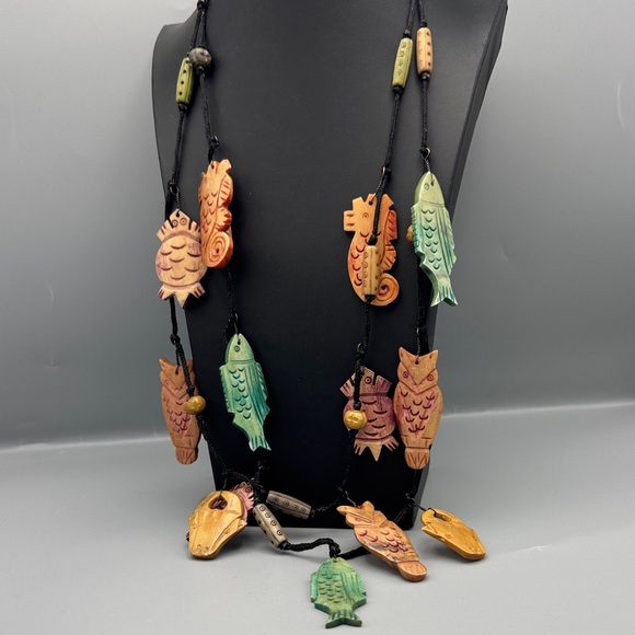 India Carved Colorful Animal Pendant Necklace